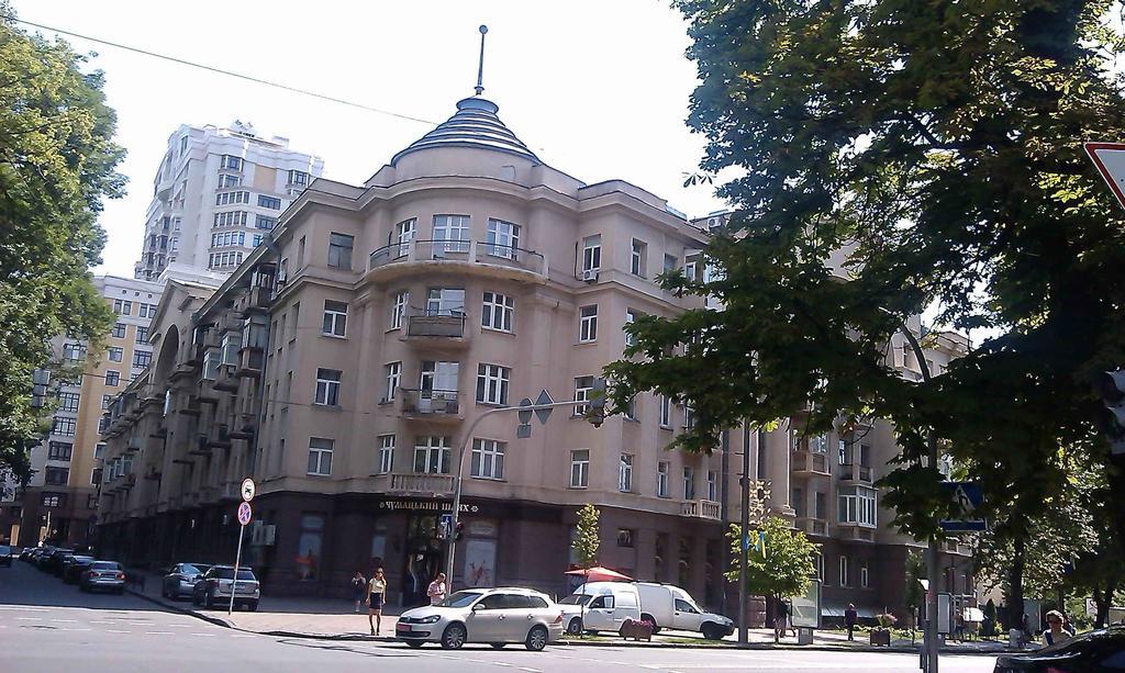 Belokorichi Hotel เคียฟ ภายนอก รูปภาพ